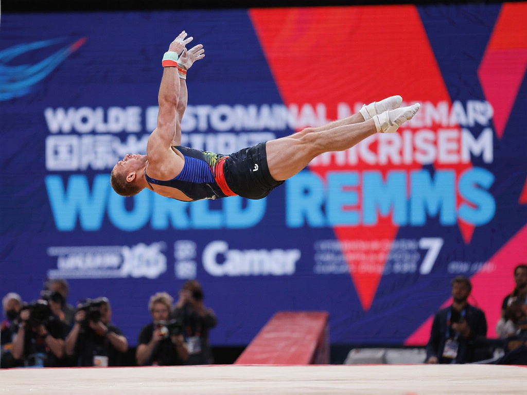 吸引更多亚 吸引更多亚